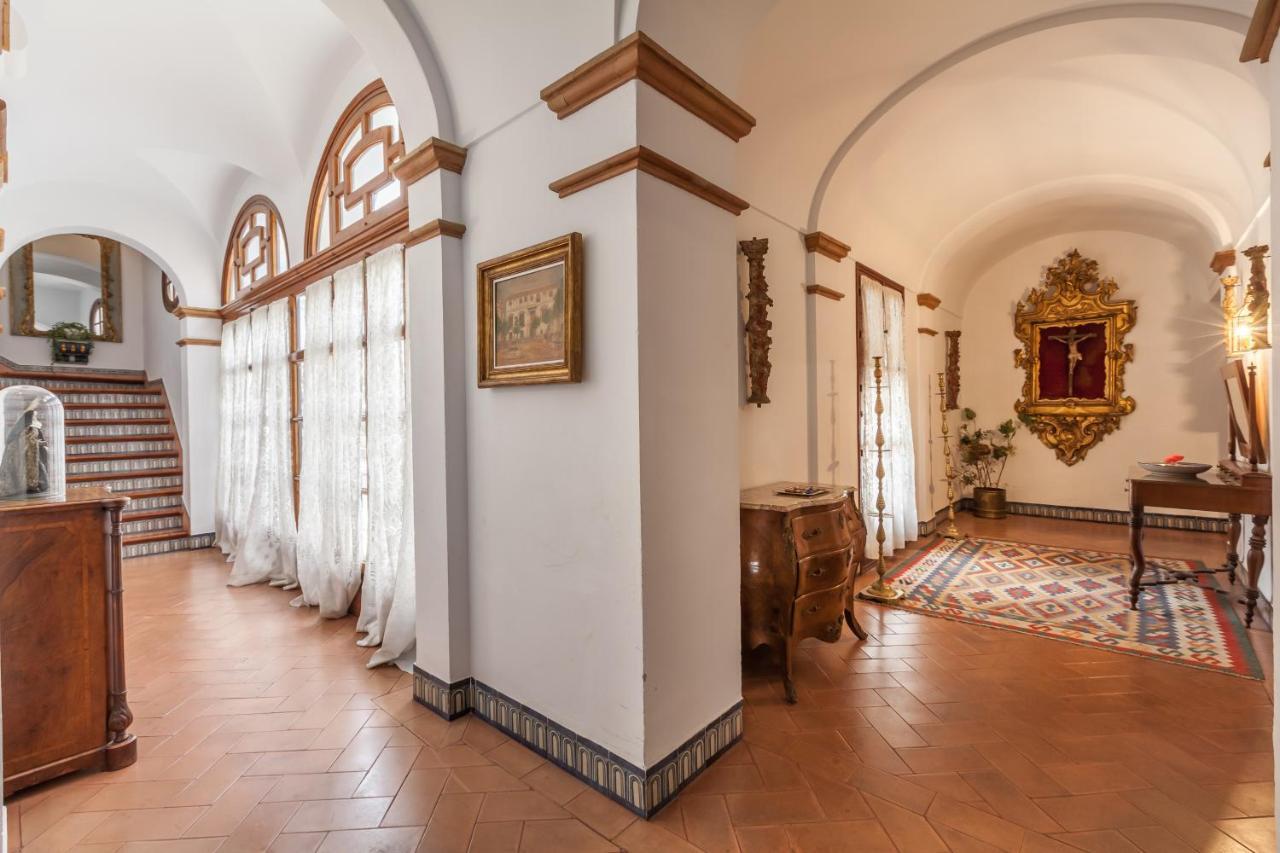 Villa Elvira, Exclusive Pool And Gardens In The Heart Of Sevilla Extérieur photo