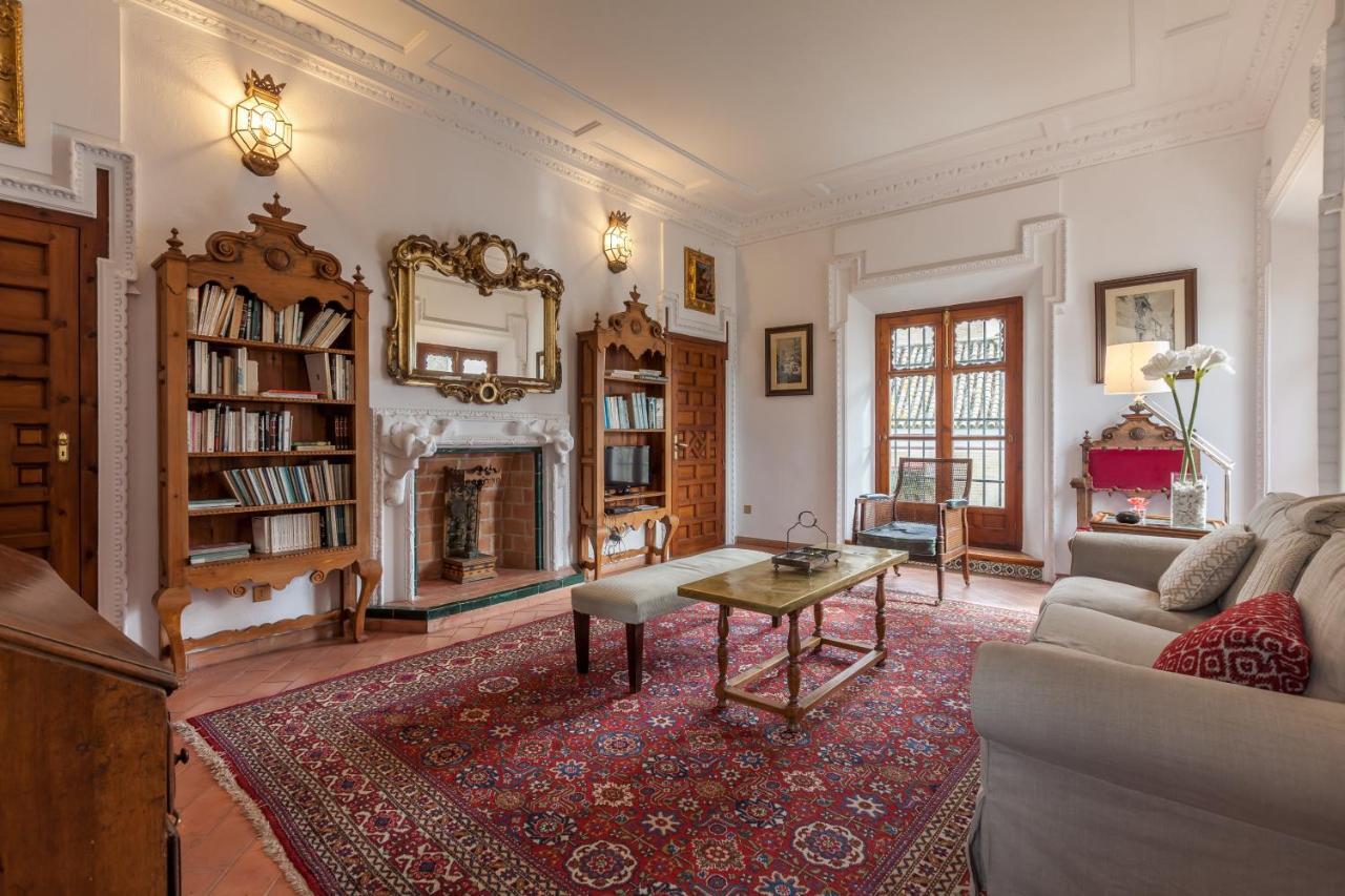 Villa Elvira, Exclusive Pool And Gardens In The Heart Of Sevilla Extérieur photo